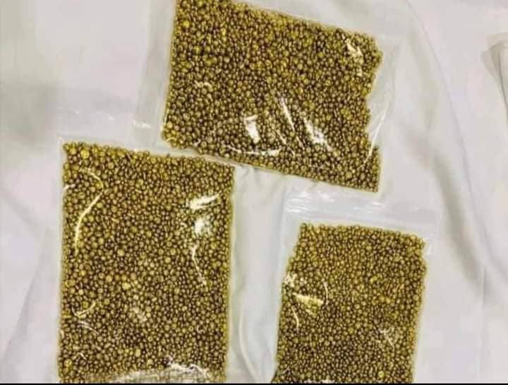 Vacuum-sealed gold packets